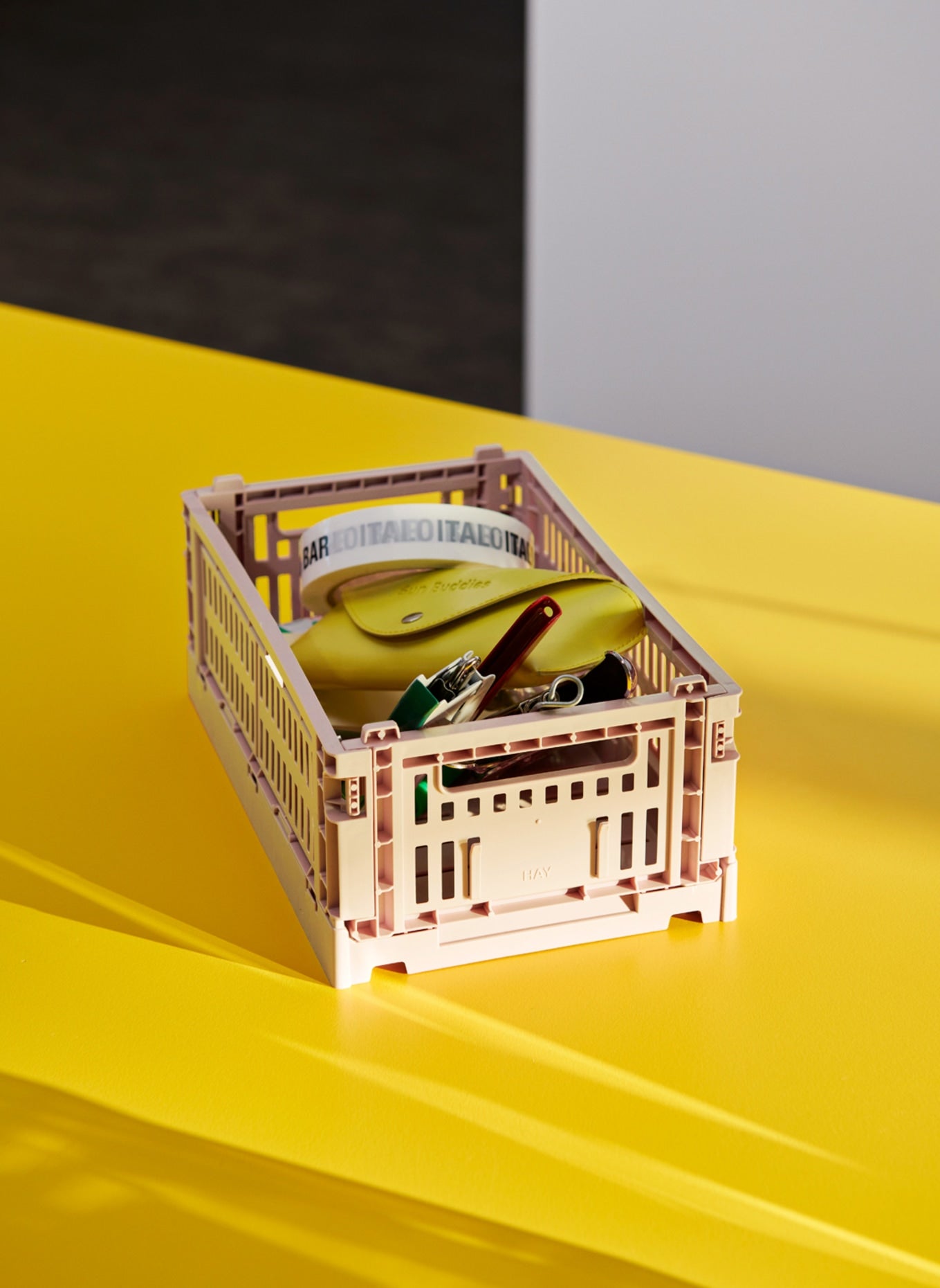 HAY 접이식 박스 COLOUR CRATE SMALL  - 라이트 핑크 상세이미지1